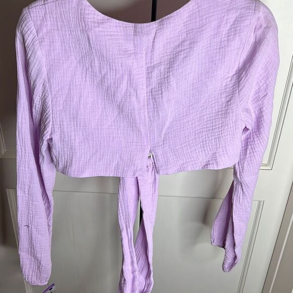 Fashion Nova Bobbie Top lavender crop top Size Large Nwt - Picture 8 of 8